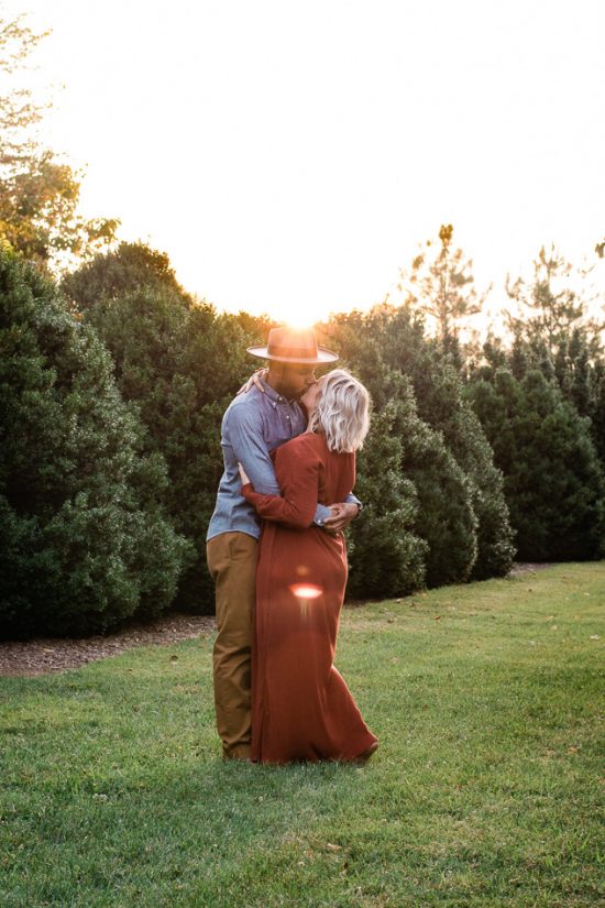 Virginia-Arboretum-Golden-Hour-Engagement