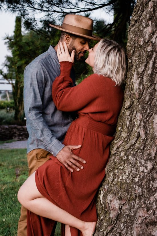 Virginia-Arboretum-Golden-Hour-Engagement