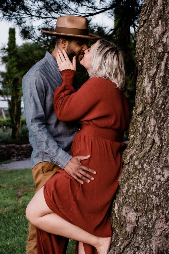 Virginia-Arboretum-Golden-Hour-Engagement