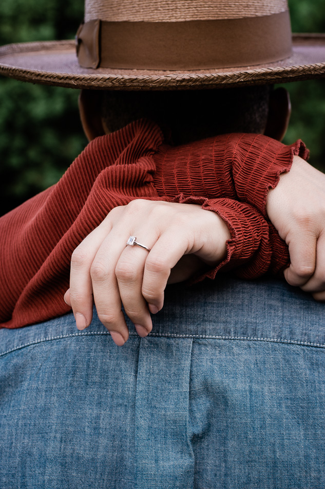 Virginia-Arboretum-Golden-Hour-Engagement