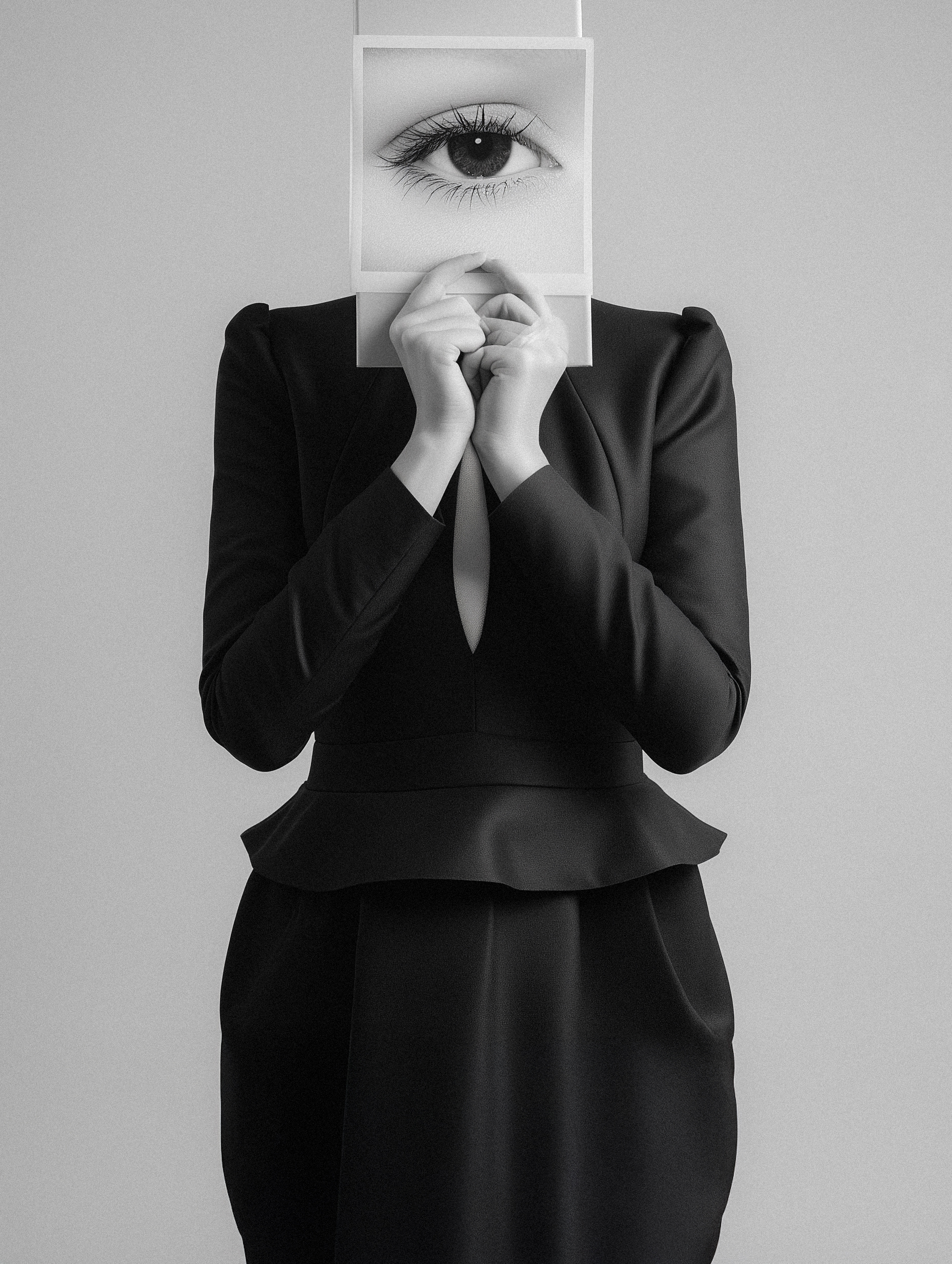 branding photoshoot example showing strong presence and structured styling for high-end personal branding